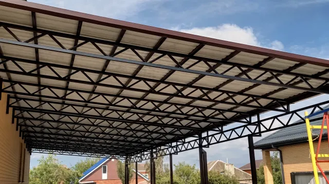 Навес без ферм из профильной трубы односкатный