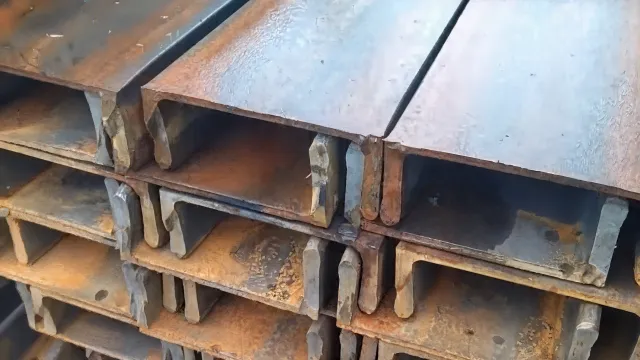 Расчет и выбор несущей балки